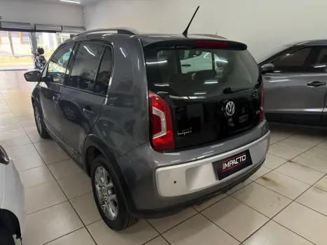 VOLKSWAGEN Cross UP 1.0 12V 4P TSI FLEX, Foto 5 VOLKSWAGEN Cross UP 1.0 12V 4P TSI FLEX, Foto 5