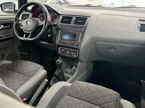 VOLKSWAGEN Fox 1.6 4P HIGHLINE FLEX, Foto 8