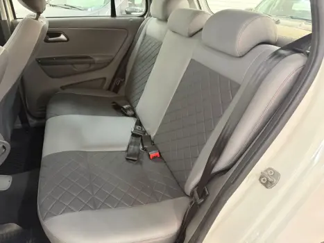 VOLKSWAGEN Fox 1.6 4P HIGHLINE FLEX, Foto 11