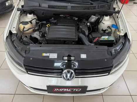 VOLKSWAGEN Fox 1.6 4P HIGHLINE FLEX, Foto 12