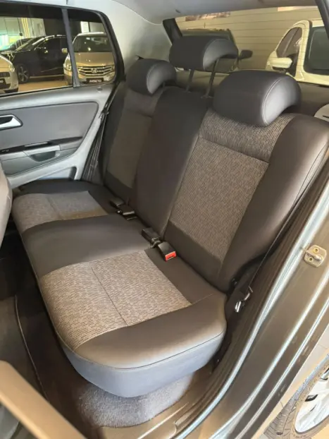 VOLKSWAGEN Fox 1.6 4P TRENDLINE FLEX, Foto 9