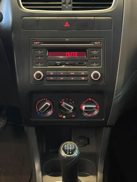 VOLKSWAGEN Fox 1.6 4P TRENDLINE FLEX, Foto 10