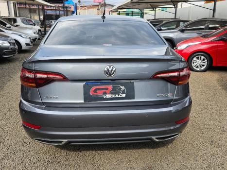 VOLKSWAGEN Jetta 1.4 4P 250 TSI R-LINE AUTOMÁTICO, Foto 4 VOLKSWAGEN Jetta 1.4 4P 250 TSI R-LINE AUTOMÁTICO, Foto 4