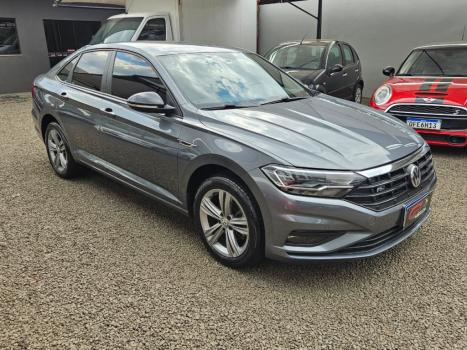 VOLKSWAGEN Jetta 1.4 4P 250 TSI R-LINE AUTOMÁTICO, Foto 5 VOLKSWAGEN Jetta 1.4 4P 250 TSI R-LINE AUTOMÁTICO, Foto 5