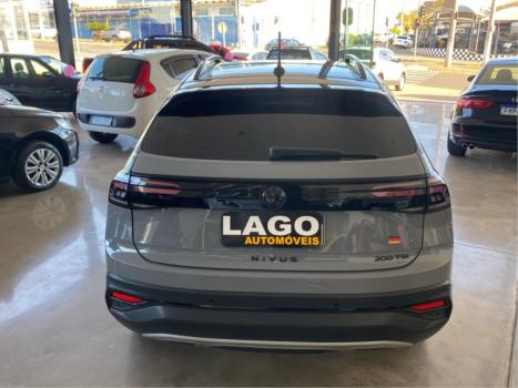 VOLKSWAGEN Nivus 1.0 4P FLEX 200 TSI HIGHLINE TURBO AUTOMÁTICO, Foto 5 VOLKSWAGEN Nivus 1.0 4P FLEX 200 TSI HIGHLINE TURBO AUTOMÁTICO, Foto 5
