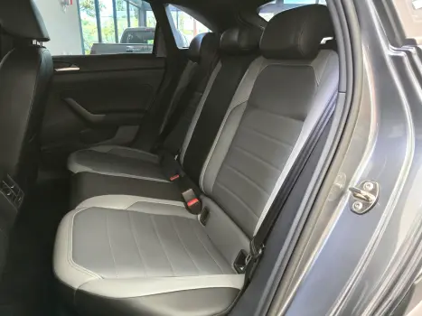 VOLKSWAGEN Nivus 1.0 4P FLEX 200 TSI HIGHLINE TURBO AUTOM�TICO, Foto 14