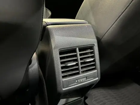 VOLKSWAGEN Nivus 1.0 4P FLEX 200 TSI HIGHLINE TURBO AUTOM�TICO, Foto 18