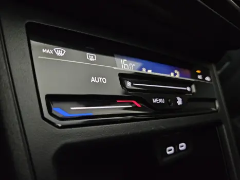 VOLKSWAGEN Polo Hatch 1.0 12V 4P 200 TSI HIGHLINE AUTOM�TICO, Foto 14