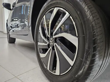 VOLKSWAGEN Polo Hatch 1.0 12V 4P 200 TSI HIGHLINE AUTOM�TICO, Foto 15