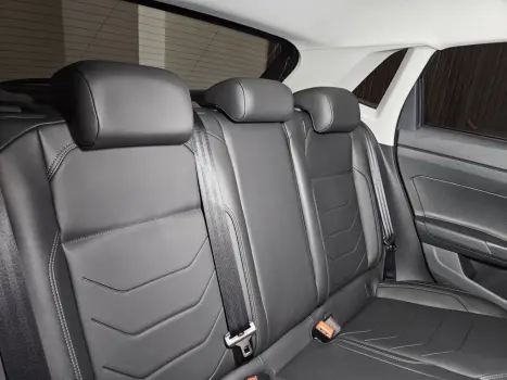 VOLKSWAGEN Polo Hatch 1.0 12V 4P 200 TSI HIGHLINE AUTOM�TICO, Foto 17