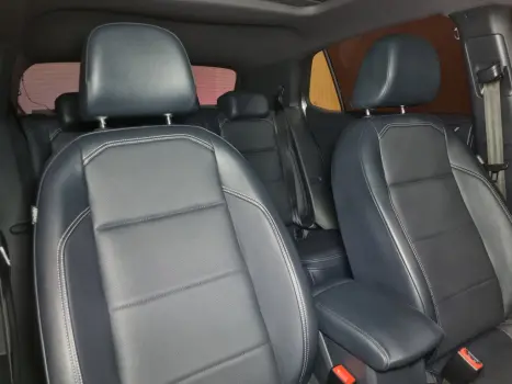 VOLKSWAGEN T-Cross 1.4 4P 250 TSI FLEX HIGHLINE AUTOM�TICO, Foto 12