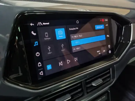 VOLKSWAGEN T-Cross 1.4 4P 250 TSI FLEX HIGHLINE AUTOM�TICO, Foto 14