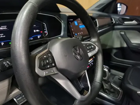 VOLKSWAGEN T-Cross 1.4 4P 250 TSI FLEX HIGHLINE AUTOM�TICO, Foto 17