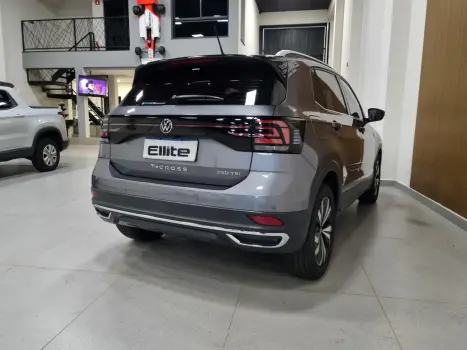 VOLKSWAGEN T-Cross 1.4 4P 250 TSI FLEX HIGHLINE AUTOM�TICO, Foto 23