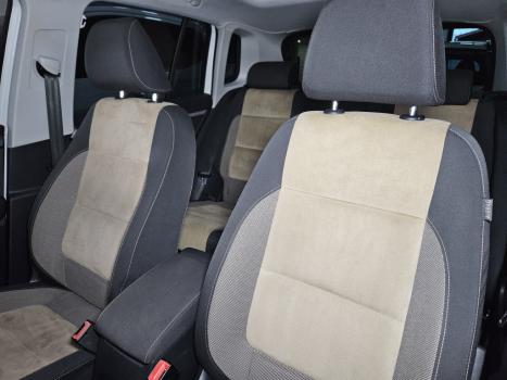 VOLKSWAGEN Tiguan 2.0 16V 4P TSI R-LINE TURBO AUTOM�TICO TIPTRONIC, Foto 5