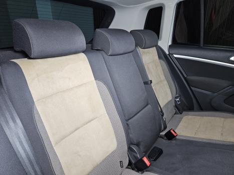 VOLKSWAGEN Tiguan 2.0 16V 4P TSI R-LINE TURBO AUTOM�TICO TIPTRONIC, Foto 6