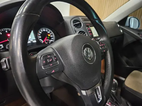 VOLKSWAGEN Tiguan 2.0 16V 4P TSI R-LINE TURBO AUTOM�TICO TIPTRONIC, Foto 9
