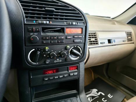 BMW 318I 1.8 16V 4P, Foto 17