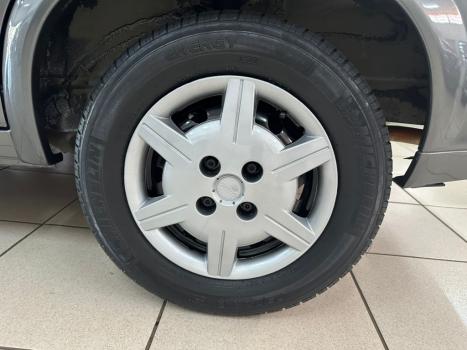 CHEVROLET Classic Sedan 1.0 4P VHCE FLEX LS, Foto 14