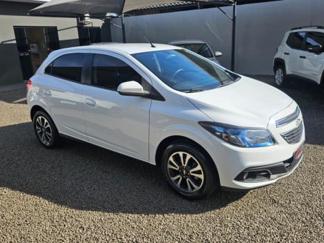CHEVROLET Onix Hatch 1.4 4P FLEX LTZ, Foto 5