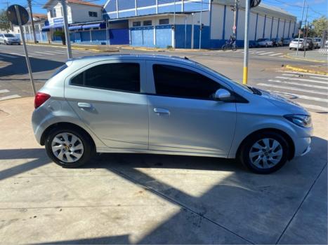 CHEVROLET Onix Hatch 1.0 4P FLEX LT, Foto 4