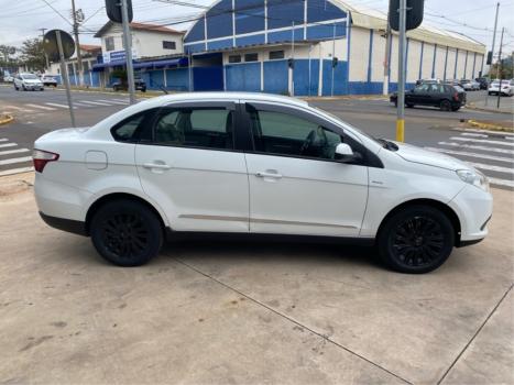 FIAT Grand Siena 1.6 16V 4P FLEX ESSENCE DUALOGIC AUTOMATIZADO, Foto 4