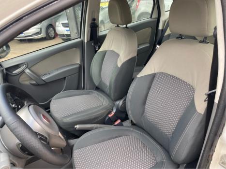 FIAT Grand Siena 1.6 16V 4P FLEX ESSENCE DUALOGIC AUTOMATIZADO, Foto 8