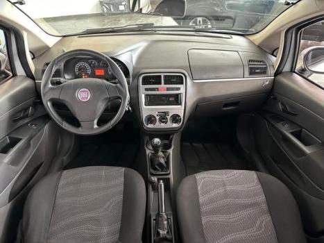 FIAT Punto 1.4 FLEX 4P, Foto 7