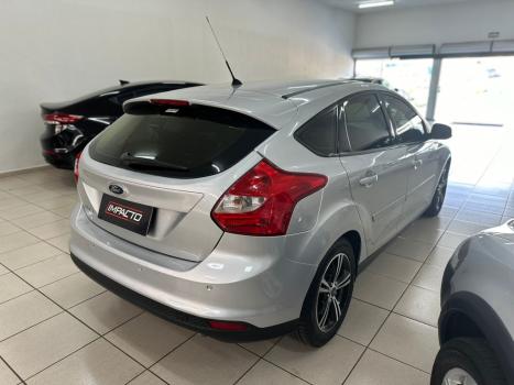 FORD Focus Hatch 1.6 16V 4P FLEX S, Foto 2