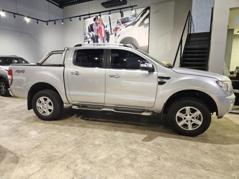 FORD Ranger 3.2 20V CABINE DUPLA 4X4 LIMITED TURBO DIESEL AUTOMTICO, Foto 2