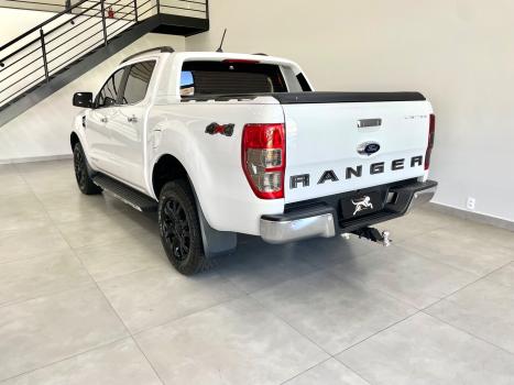 FORD Ranger 3.2 20V CABINE DUPLA 4X4 LIMITED PLUS TURBO DIESEL AUTOMTICO, Foto 6