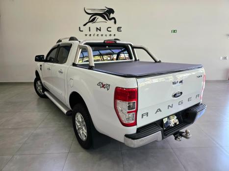 FORD Ranger 3.2 20V XLT 4X4 CABINE DUPLA TURBO DIESEL AUTOMTICO, Foto 4