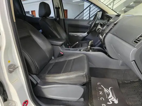 FORD Ranger 3.2 20V XLT 4X4 CABINE DUPLA TURBO DIESEL AUTOMTICO, Foto 12