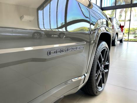 JEEP Compass 2.0 16V 4P HURRICANE 4 TURBO BLACKHAWK AUTOMTICO AT9, Foto 10