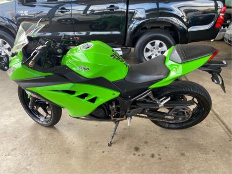 KAWASAKI Ninja 300 ABS, Foto 5