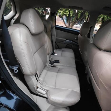 MITSUBISHI Outlander 3.0 V6 24V 4P GT 4X4 AUTOMTICO, Foto 9