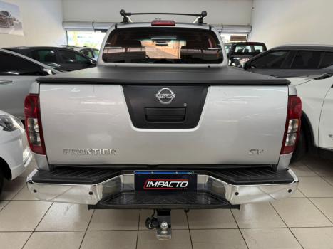 NISSAN Frontier 2.5 16V 4X4 SV ATTACK TURBO DIESEL CABINE DUPLA AUTOMTICO, Foto 2