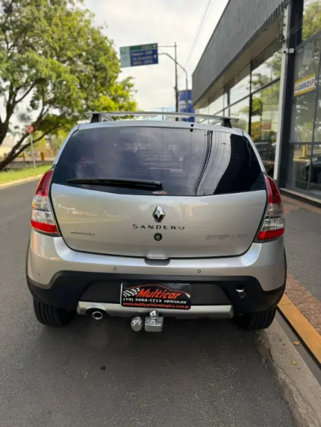 RENAULT Sandero 1.6 16V 4P FLEX STEPWAY AUTOMTICO, Foto 4