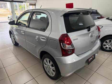 TOYOTA Etios Hatch 1.5 16V 4P FLEX X PLUS AUTOMTICO, Foto 8