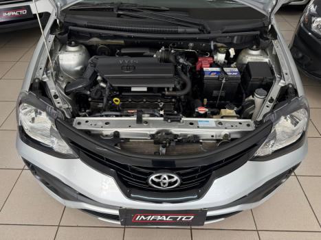 TOYOTA Etios Hatch 1.5 16V 4P FLEX X PLUS AUTOMTICO, Foto 13