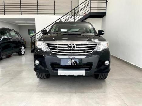 TOYOTA Hilux SW4 2.7 16V 4P 4X4, Foto 2