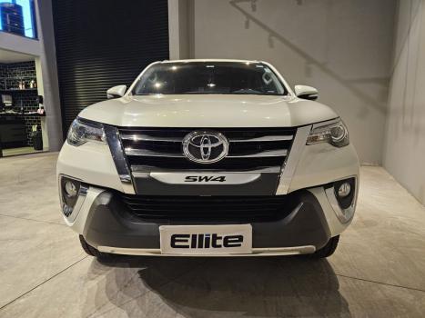 TOYOTA Hilux SW4 2.8 16V 4P SRX 4X4 7 LUGARES TURBO DIESEL AUTOMTICO, Foto 25
