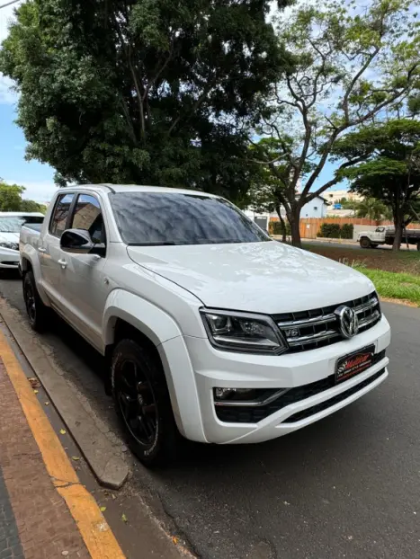 VOLKSWAGEN Amarok 3.0 V6 CABINE DUPLA HIGHLINE 4X4 TURBO INTERCOOLER AUTOMTICO, Foto 2