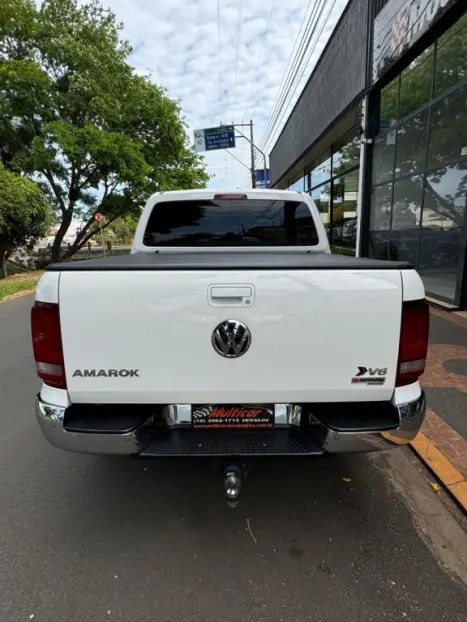 VOLKSWAGEN Amarok 3.0 V6 CABINE DUPLA HIGHLINE 4X4 TURBO INTERCOOLER AUTOMTICO, Foto 6