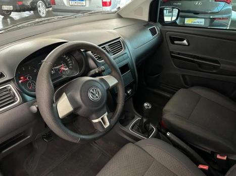 VOLKSWAGEN Fox 1.6 4P, Foto 6