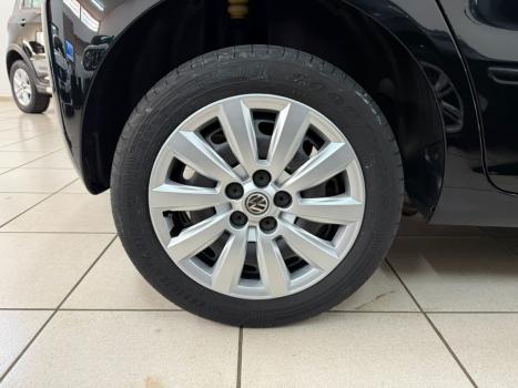VOLKSWAGEN Fox 1.6 4P TREND FLEX, Foto 13