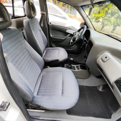 VOLKSWAGEN Saveiro 1.6 CL, Foto 10