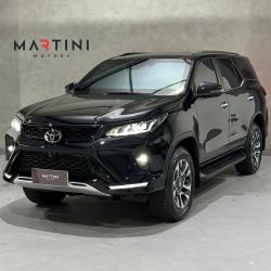 TOYOTA Hilux SW4 2.8 4P SRX 4X4 DIAMOND 7 LUGARES TURBO DIESEL AUTOM�TICO