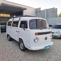 VOLKSWAGEN Kombi 1.6 STD 9 LUGARES