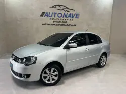 VOLKSWAGEN Polo Sedan 1.6 4P FLEX COMFORTLINE I-MOTION AUTOMATIZADO
